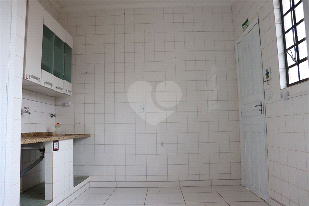 Casa à venda com 3 quartos, 360m² - Foto 5