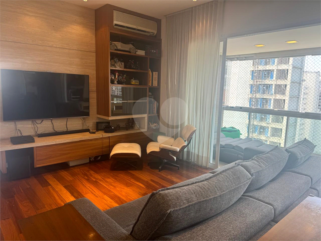 Apartamento Perdizes 3 suites e 3 vagas de garagem 