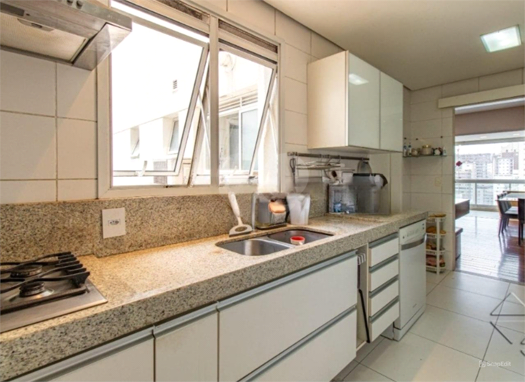 Apartamento Perdizes 3 suites e 3 vagas de garagem 