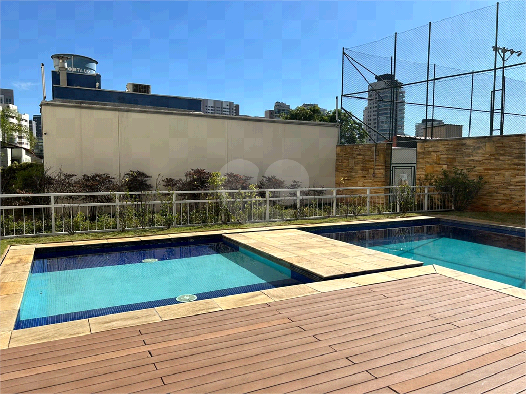 Apartamento Perdizes 3 suites e 3 vagas de garagem 