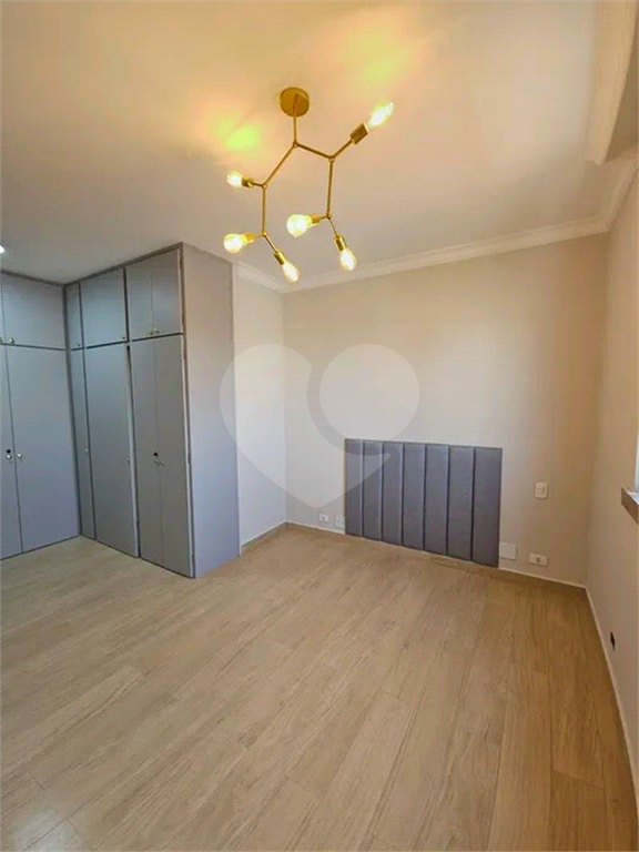 Apartamento de 180 m², 4 Quartos e 4 Banheiros – Totalmente Reformado e Pronto para Morar