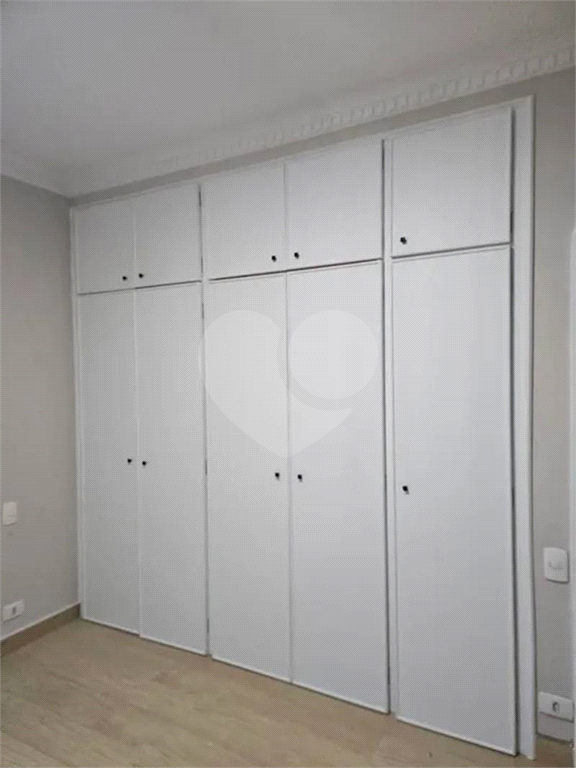 Apartamento de 180 m², 4 Quartos e 4 Banheiros – Totalmente Reformado e Pronto para Morar