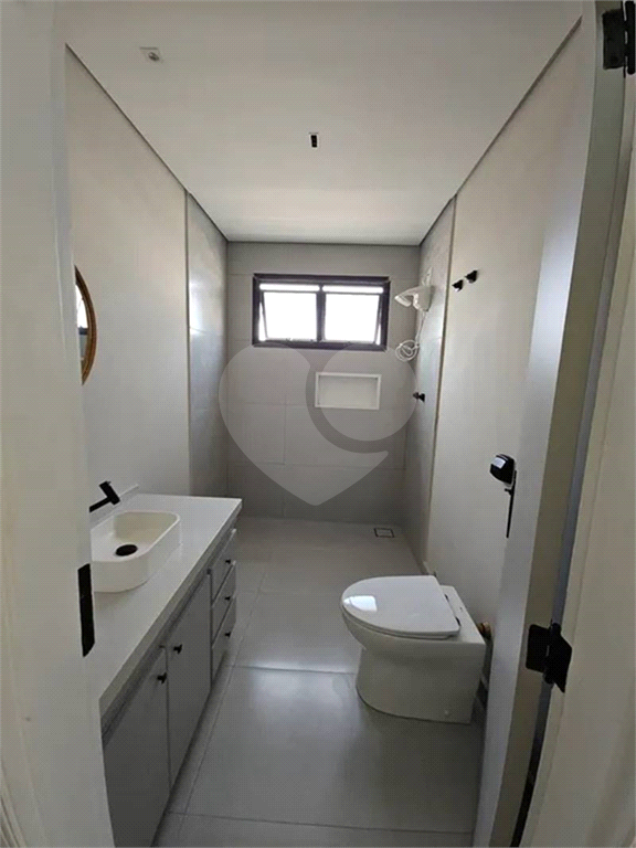 Apartamento de 180 m², 4 Quartos e 4 Banheiros – Totalmente Reformado e Pronto para Morar