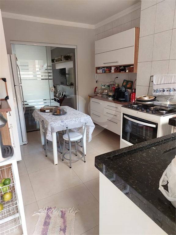 Casa à venda com 3 quartos, 156m² - Foto 8