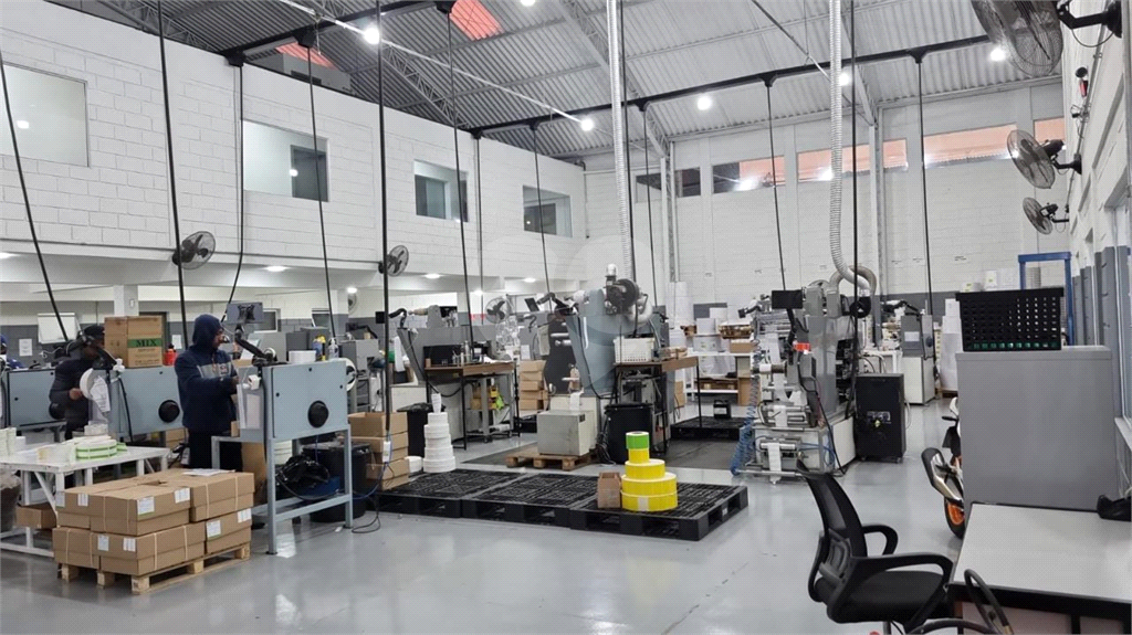 Galpão à Venda na Vila Guilherme – 1.400 m² com Estrutura Completa e Excelente Localização!  
