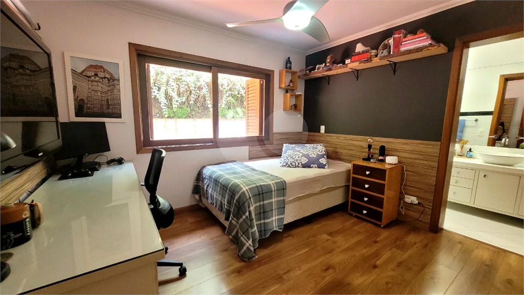 Casa à venda com 3 quartos, 339m² - Foto 17