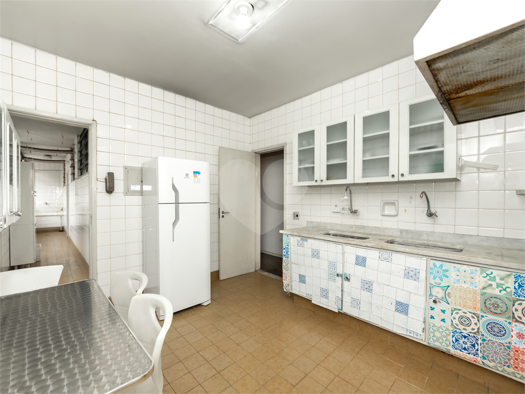APARTAMENTO em PINHEIROS