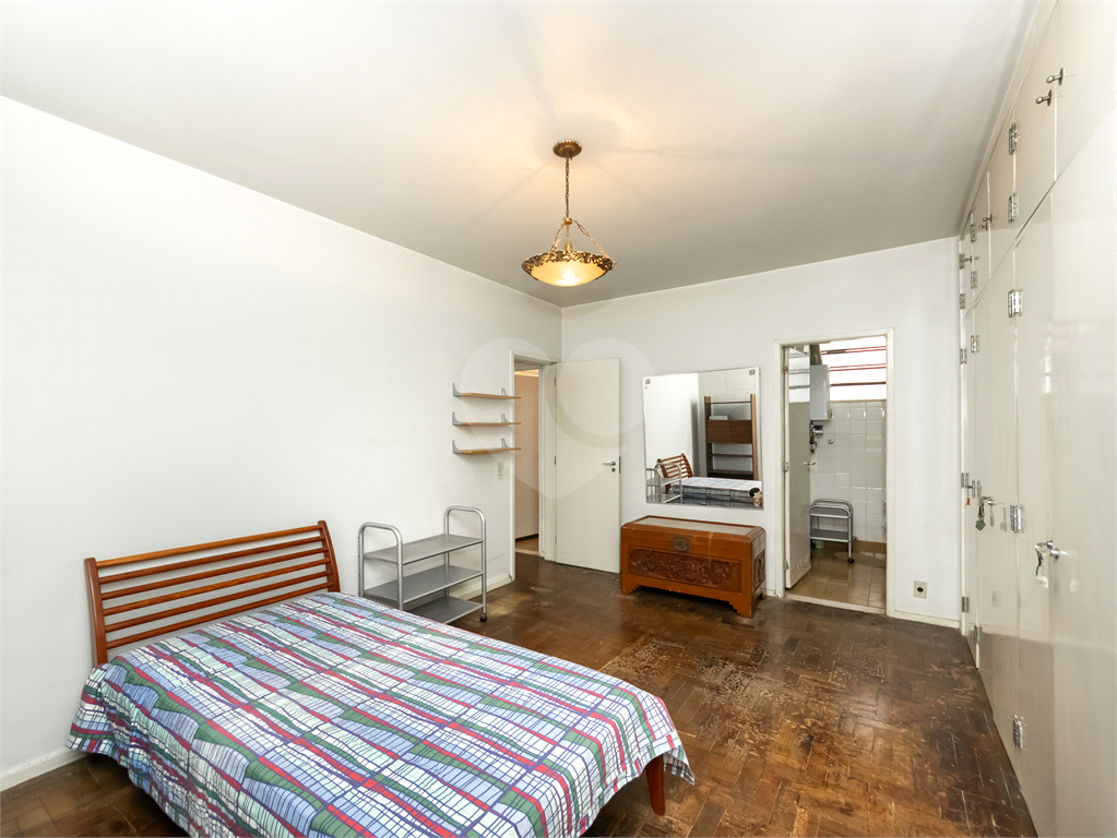 APARTAMENTO em PINHEIROS