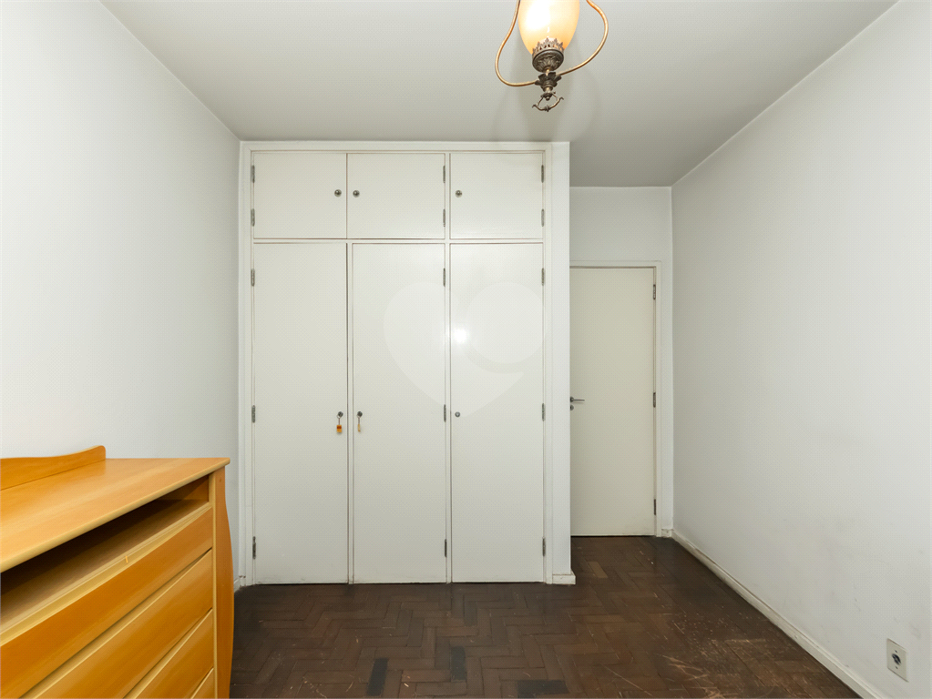 APARTAMENTO em PINHEIROS