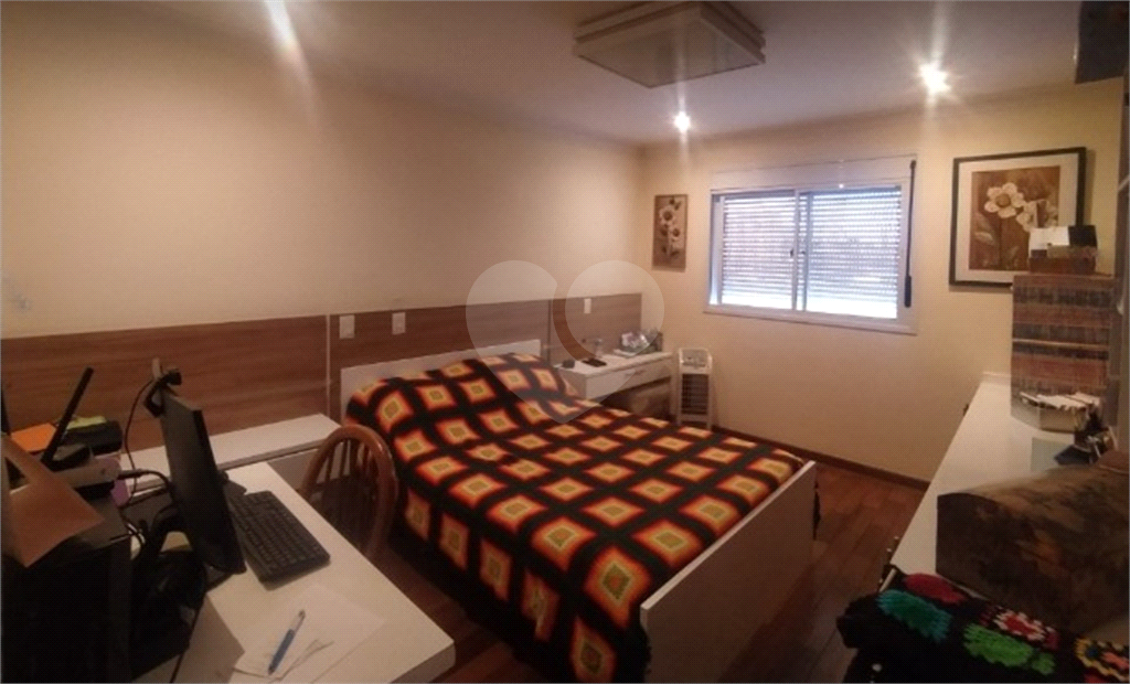 Apartamento à venda com 4 quartos, 185m² - Foto 12