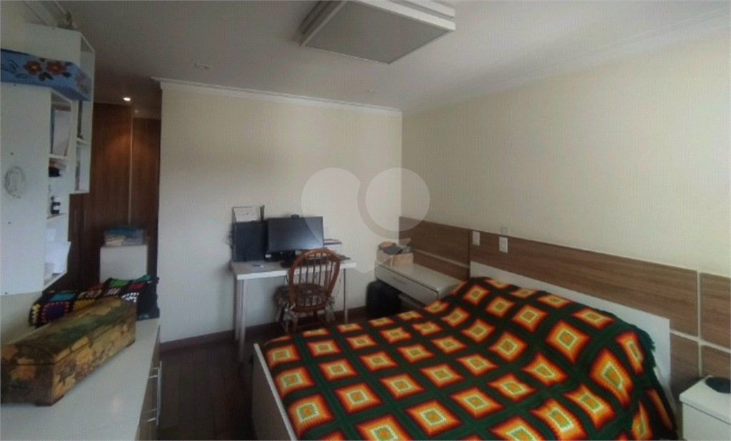 Apartamento à venda com 4 quartos, 185m² - Foto 11