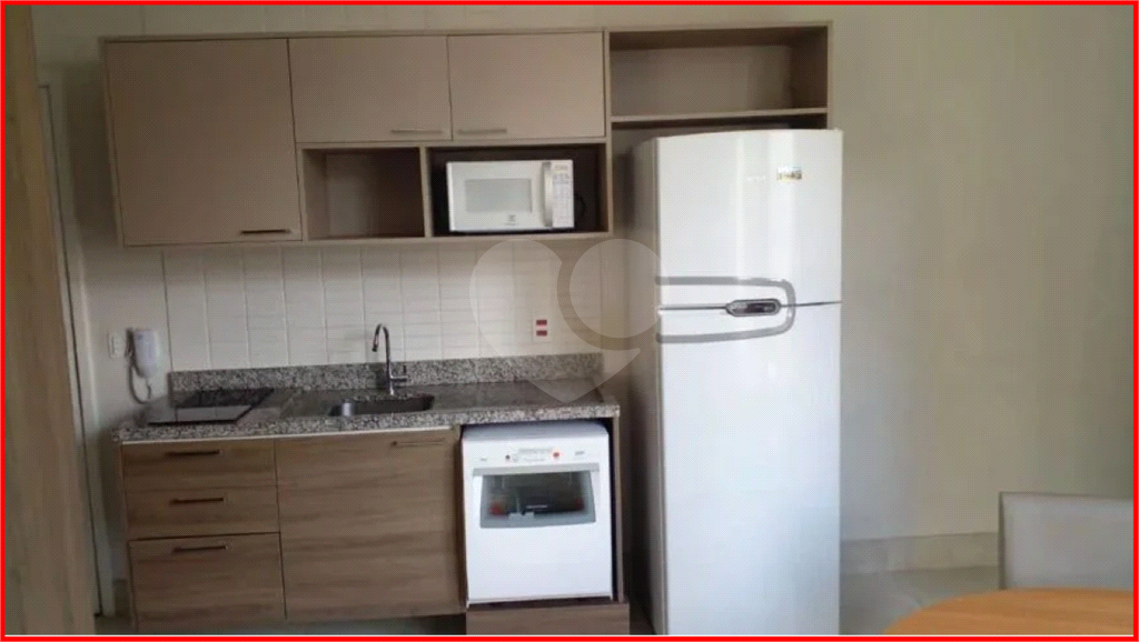 APARTAMENTO em CENTRO
