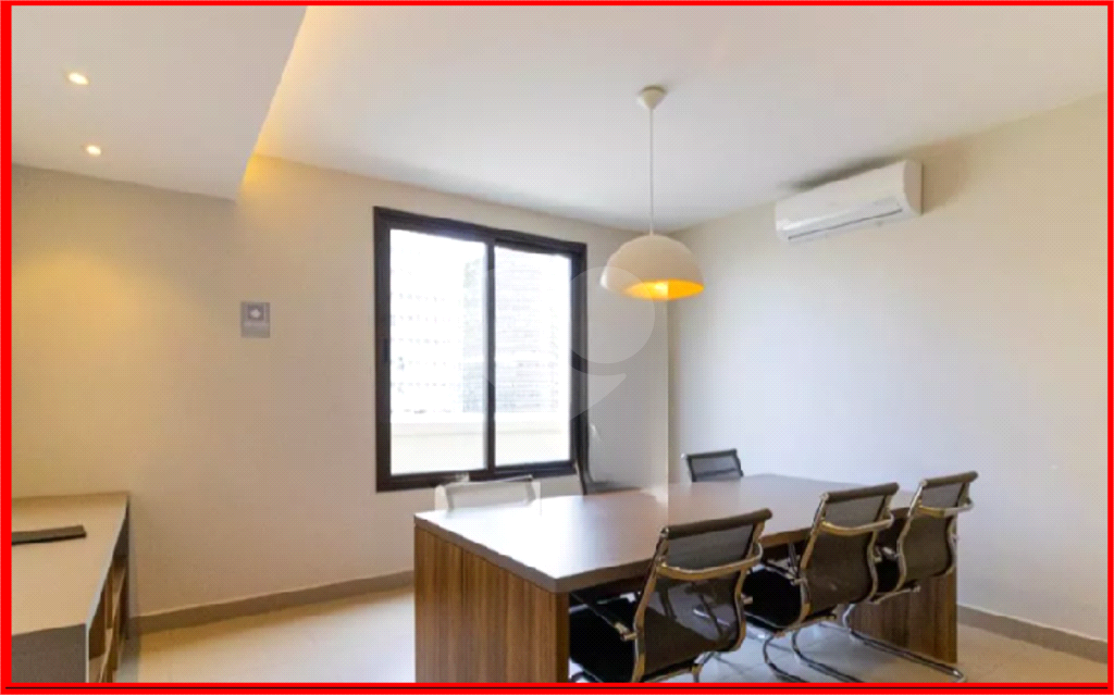 APARTAMENTO em CENTRO