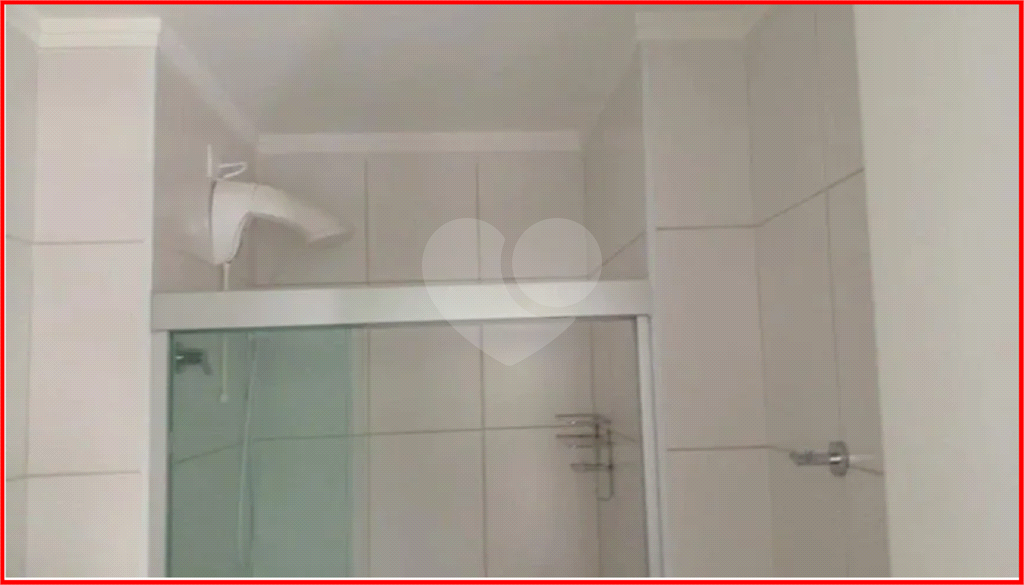 APARTAMENTO em CENTRO