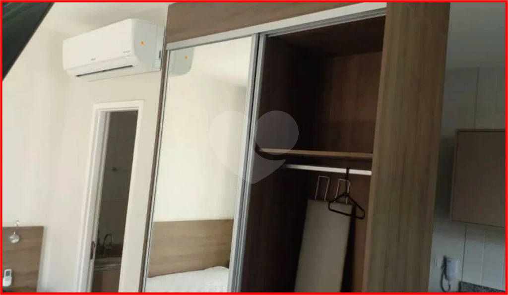 APARTAMENTO em CENTRO