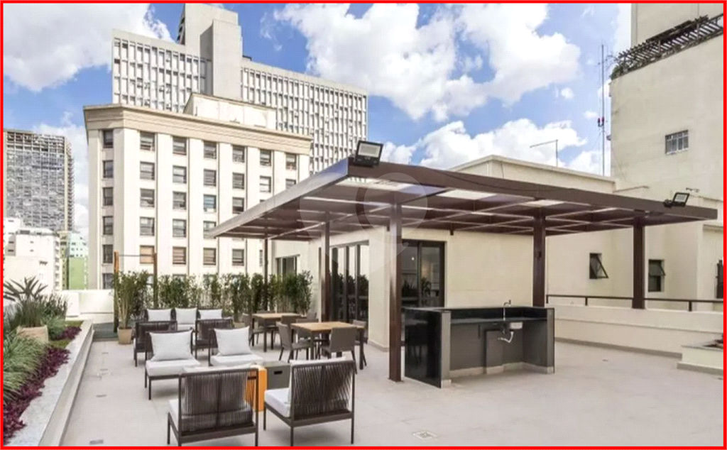 APARTAMENTO em CENTRO