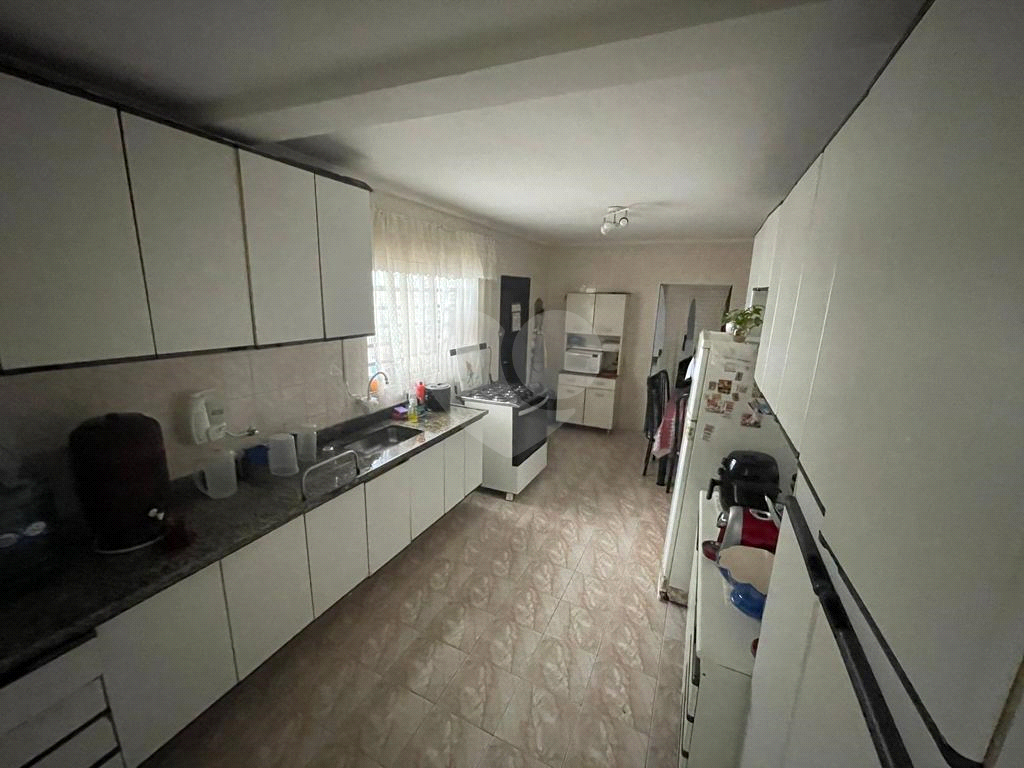 Casa à venda com 3 quartos, 150m² - Foto 2