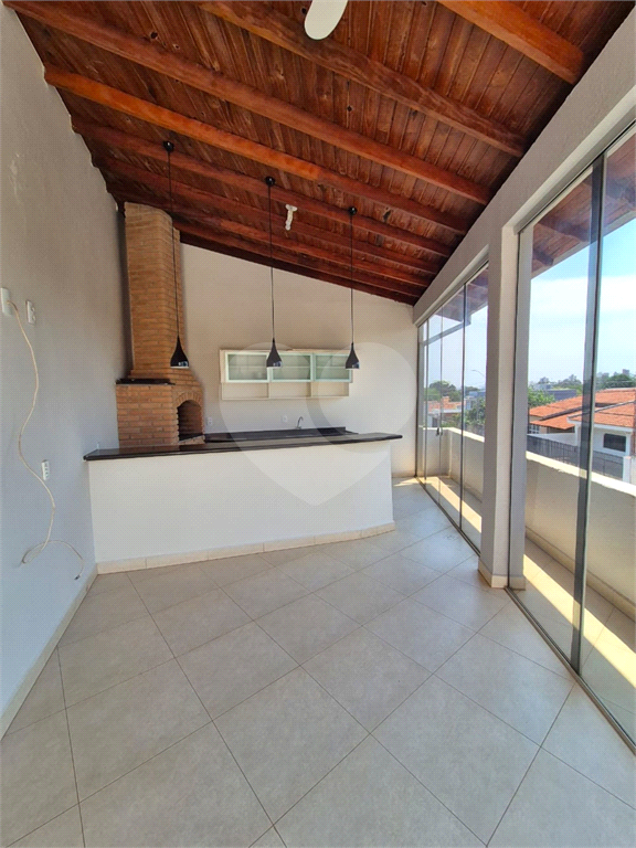 Casa à venda com 2 quartos, 181m² - Foto 2