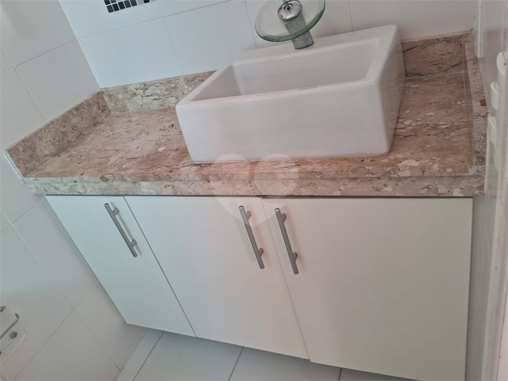 APARTAMENTO em TUCURUVI