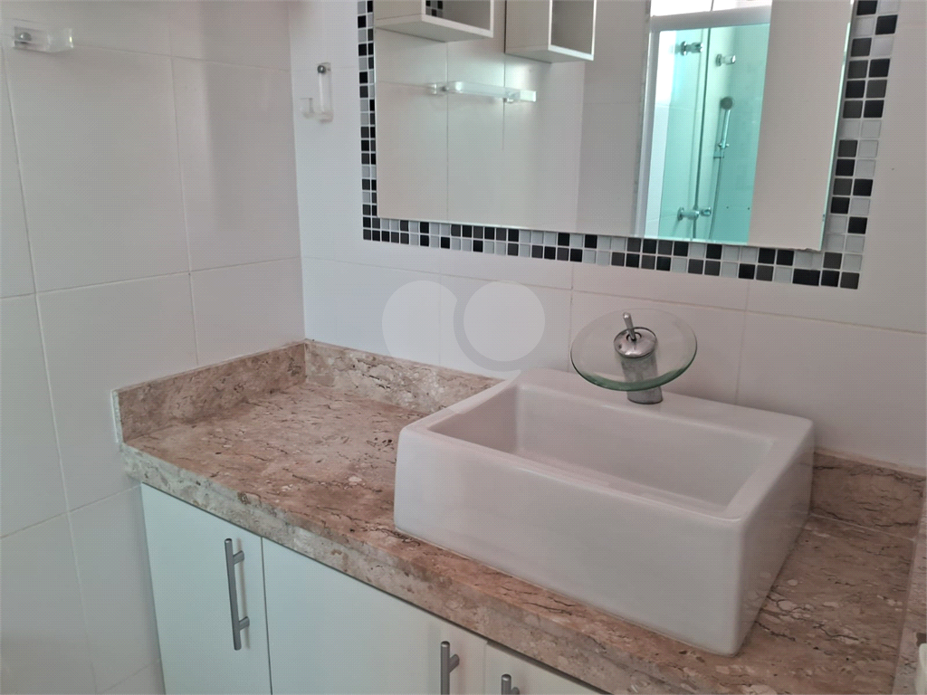 APARTAMENTO em TUCURUVI