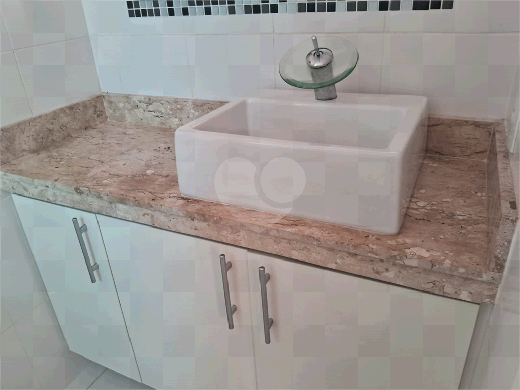 APARTAMENTO em TUCURUVI