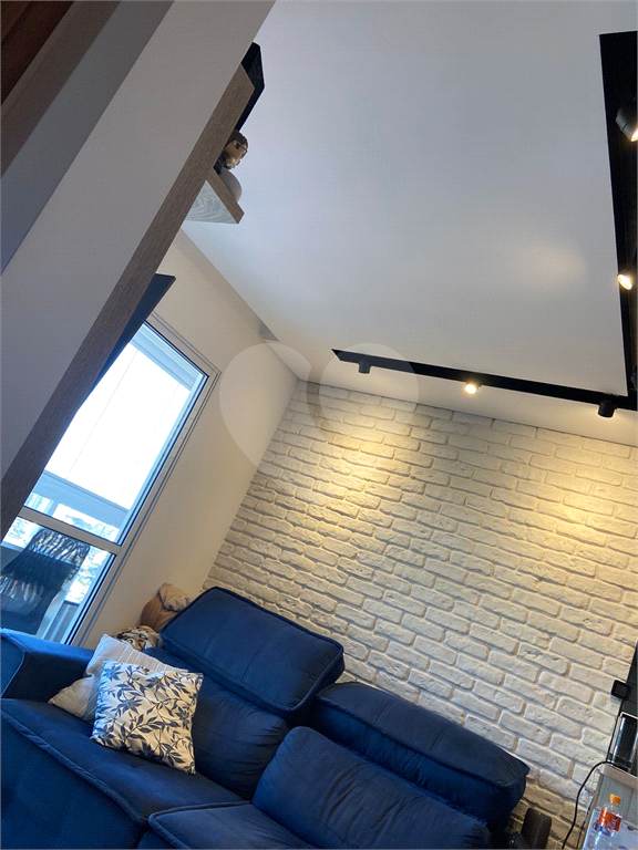 APARTAMENTO em PARQUE CONTINENTAL I