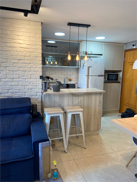 APARTAMENTO em PARQUE CONTINENTAL I