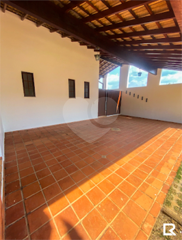 Casa de Condomínio à venda com 4 quartos, 365m² - Foto 3