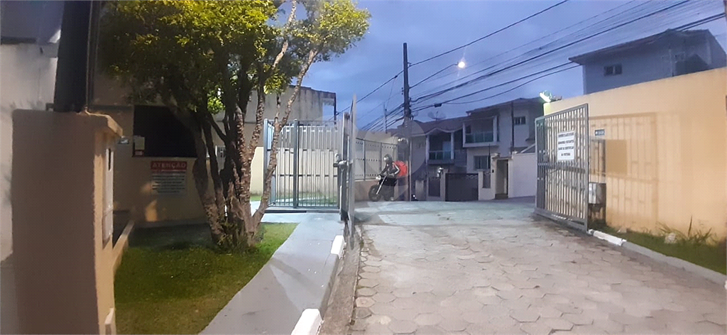 Condomínio fechado no bairro das palmas do Tremembé, 3 dormitórios, 2 com sacada e suíte e 2 vagas