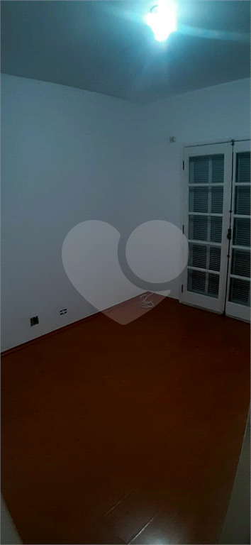 Condomínio fechado no bairro das palmas do Tremembé, 3 dormitórios, 2 com sacada e suíte e 2 vagas