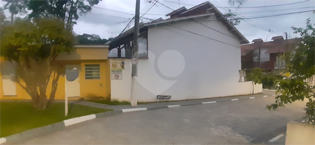 Condomínio fechado no bairro das palmas do Tremembé, 3 dormitórios, 2 com sacada e suíte e 2 vagas