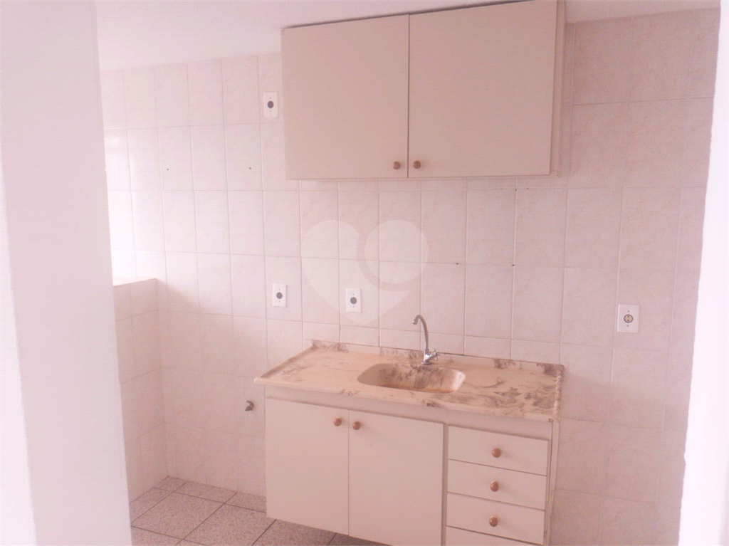 Apartamento à venda com 2 quartos, 62m² - Foto 35