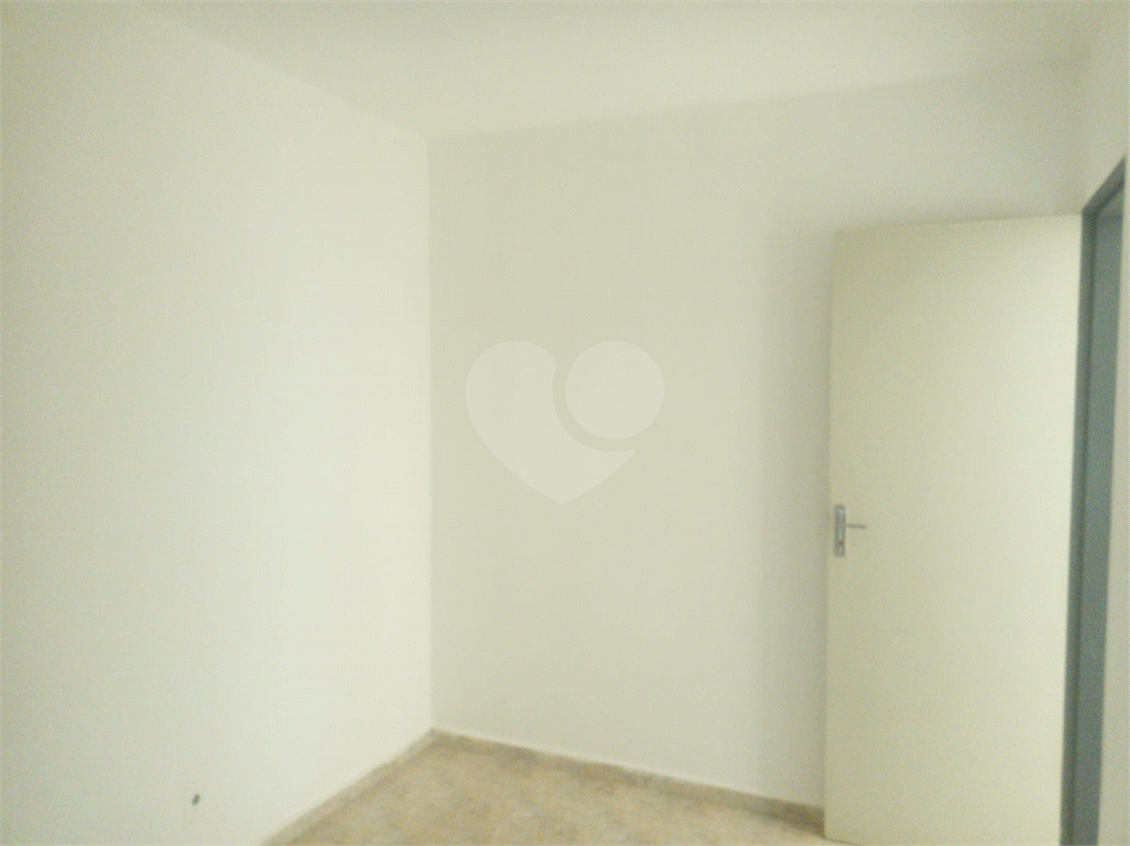 Apartamento à venda com 2 quartos, 62m² - Foto 25