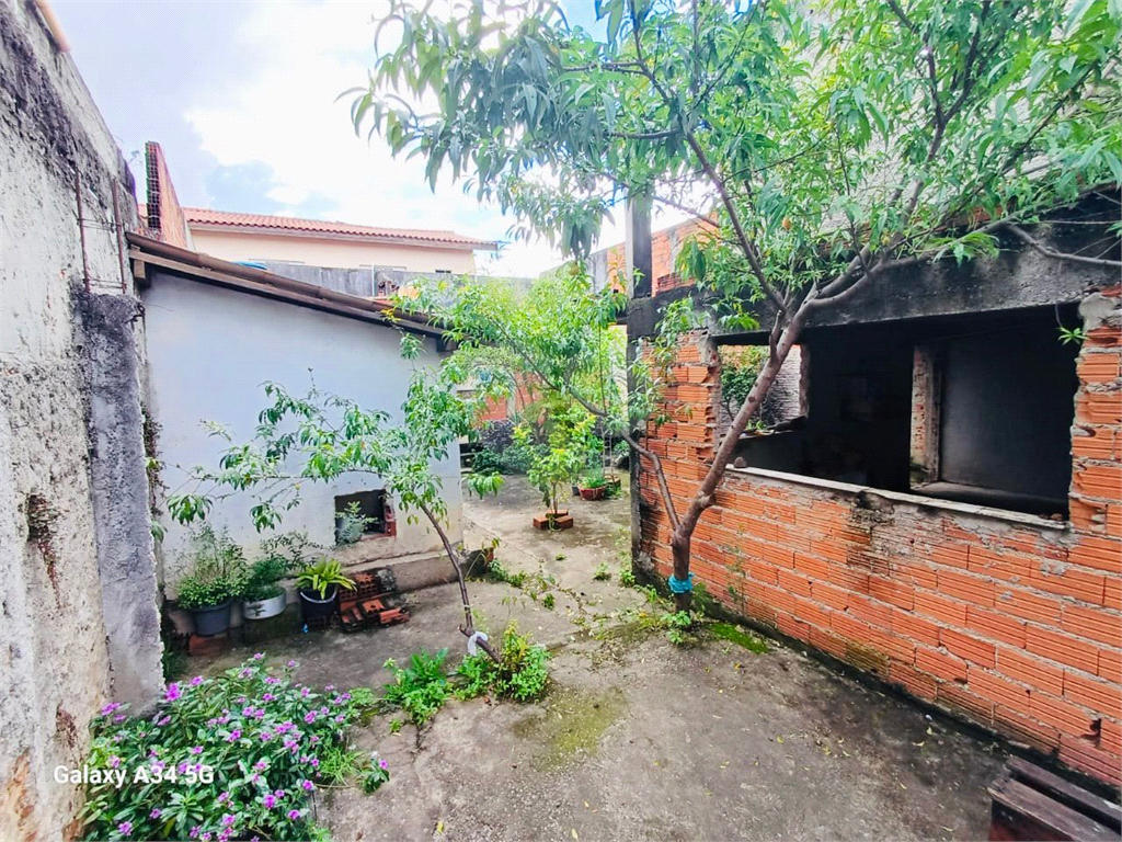 Terreno à venda com 2 quartos, 87m² - Foto 18