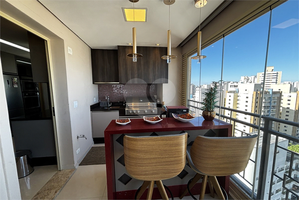 Apartamento porteira fechada com 3 suítes e 6 vagas em Santana