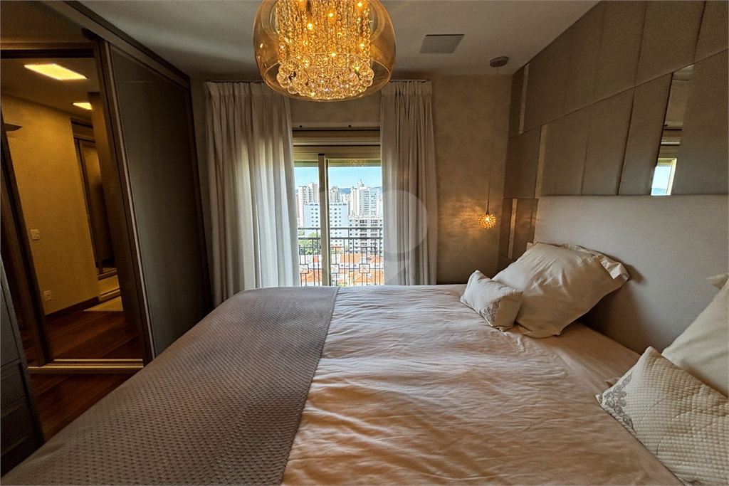 Apartamento porteira fechada com 3 suítes e 6 vagas em Santana