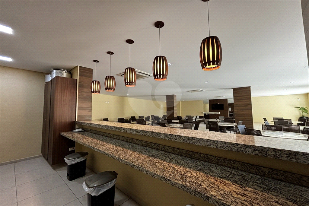 Apartamento porteira fechada com 3 suítes e 6 vagas em Santana
