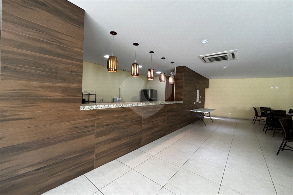 Apartamento porteira fechada com 3 suítes e 6 vagas em Santana