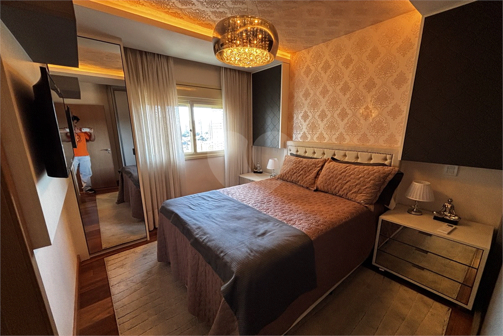 Apartamento porteira fechada com 3 suítes e 6 vagas em Santana