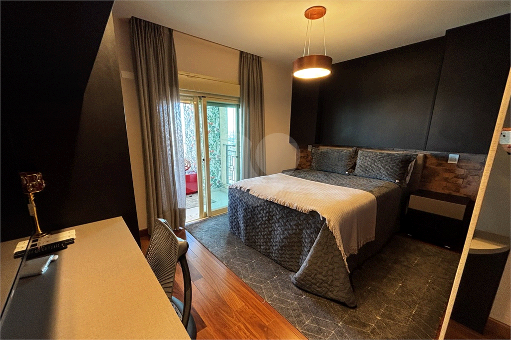Apartamento porteira fechada com 3 suítes e 6 vagas em Santana