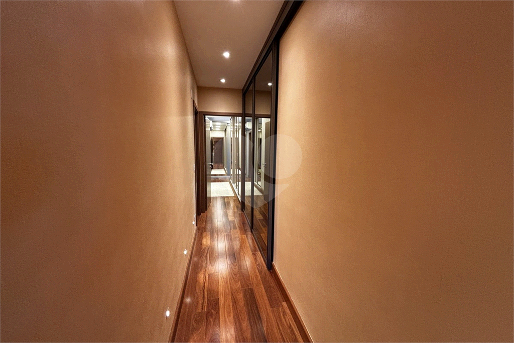 Apartamento porteira fechada com 3 suítes e 6 vagas em Santana