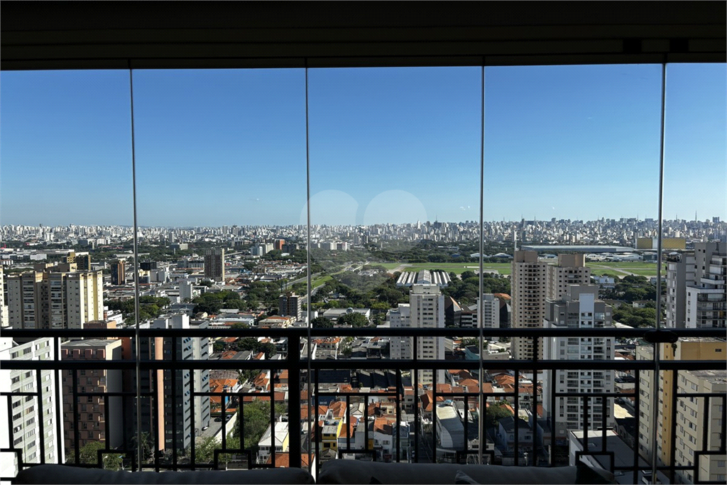 Apartamento porteira fechada com 3 suítes e 6 vagas em Santana