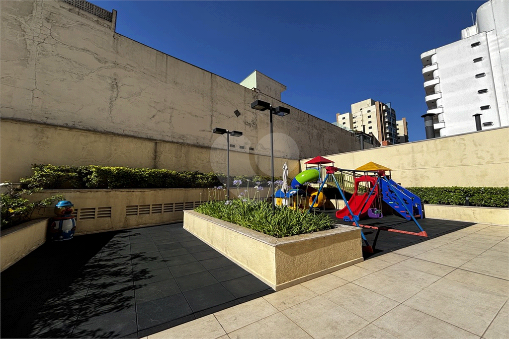 Apartamento porteira fechada com 3 suítes e 6 vagas em Santana