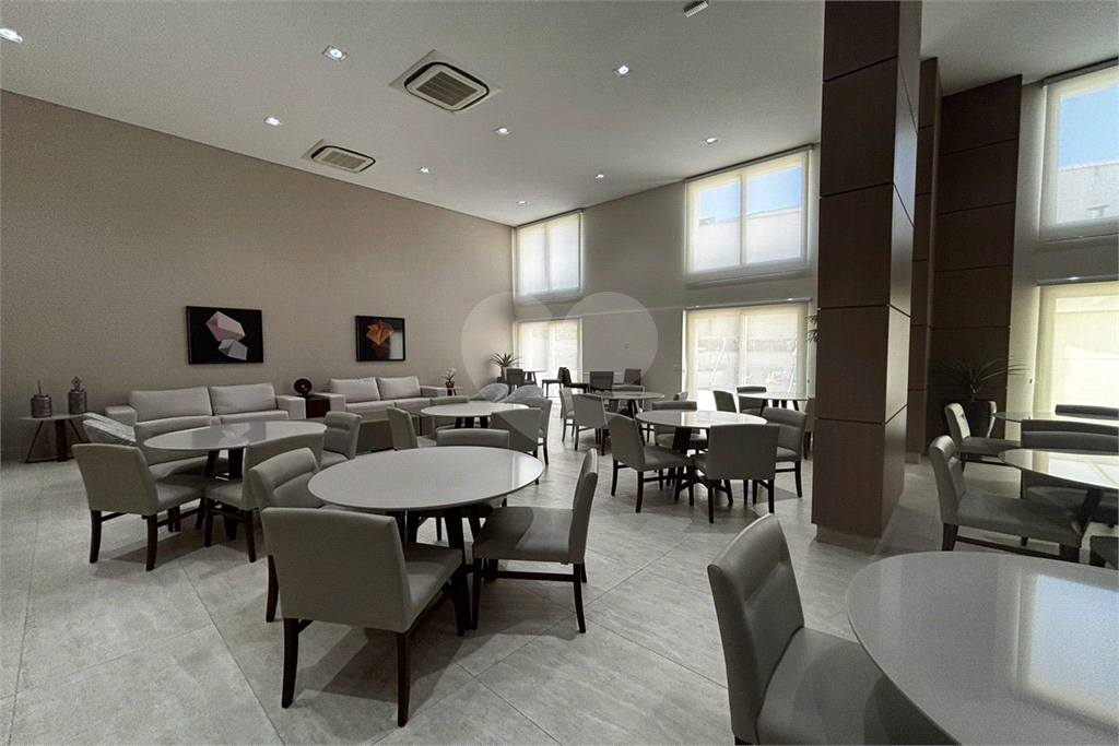 Apartamento porteira fechada com 3 suítes e 6 vagas em Santana