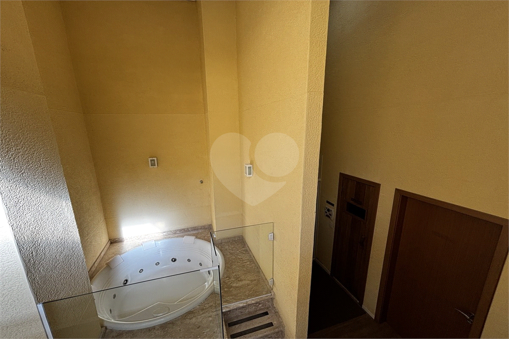 Apartamento porteira fechada com 3 suítes e 6 vagas em Santana