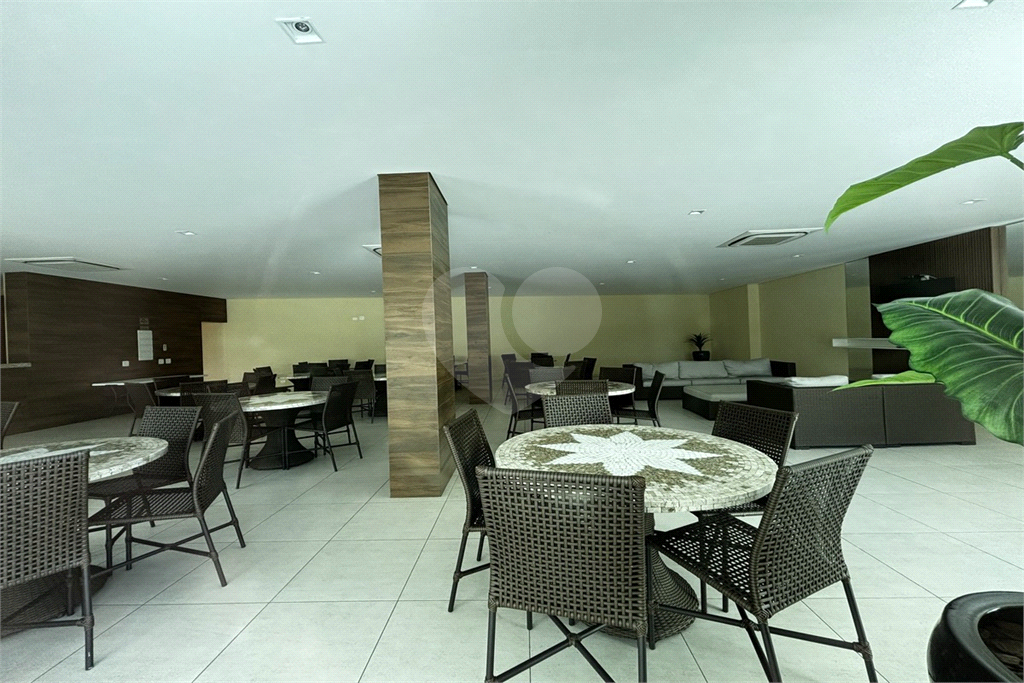 Apartamento porteira fechada com 3 suítes e 6 vagas em Santana