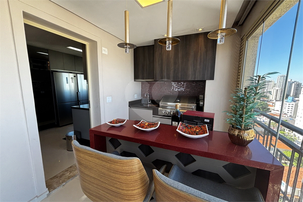 Apartamento porteira fechada com 3 suítes e 6 vagas em Santana