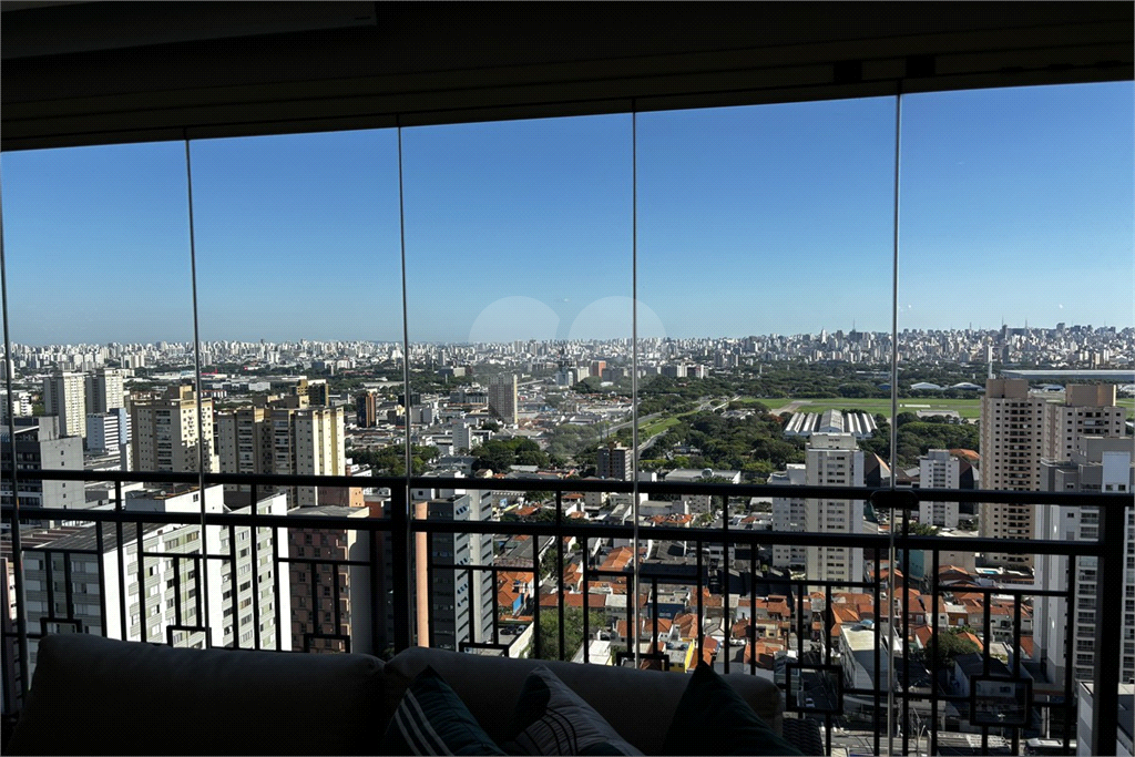 Apartamento porteira fechada com 3 suítes e 6 vagas em Santana