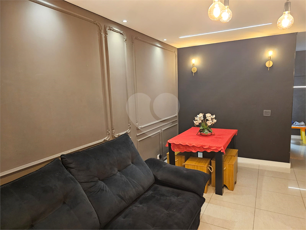 Casa em condomínio na Vila Maria
