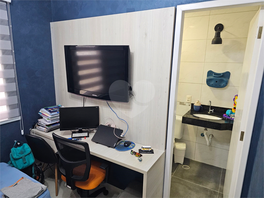 Casa em condomínio na Vila Maria